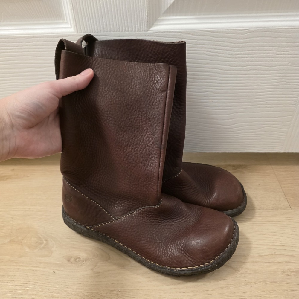 Born Brown Pebbled Leather Grunge Outdoor Fall Granola Girl Mid Calf Boots Sz 6